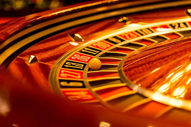 ovo888 live-dealer table with Blackjack and Roulette options displayed